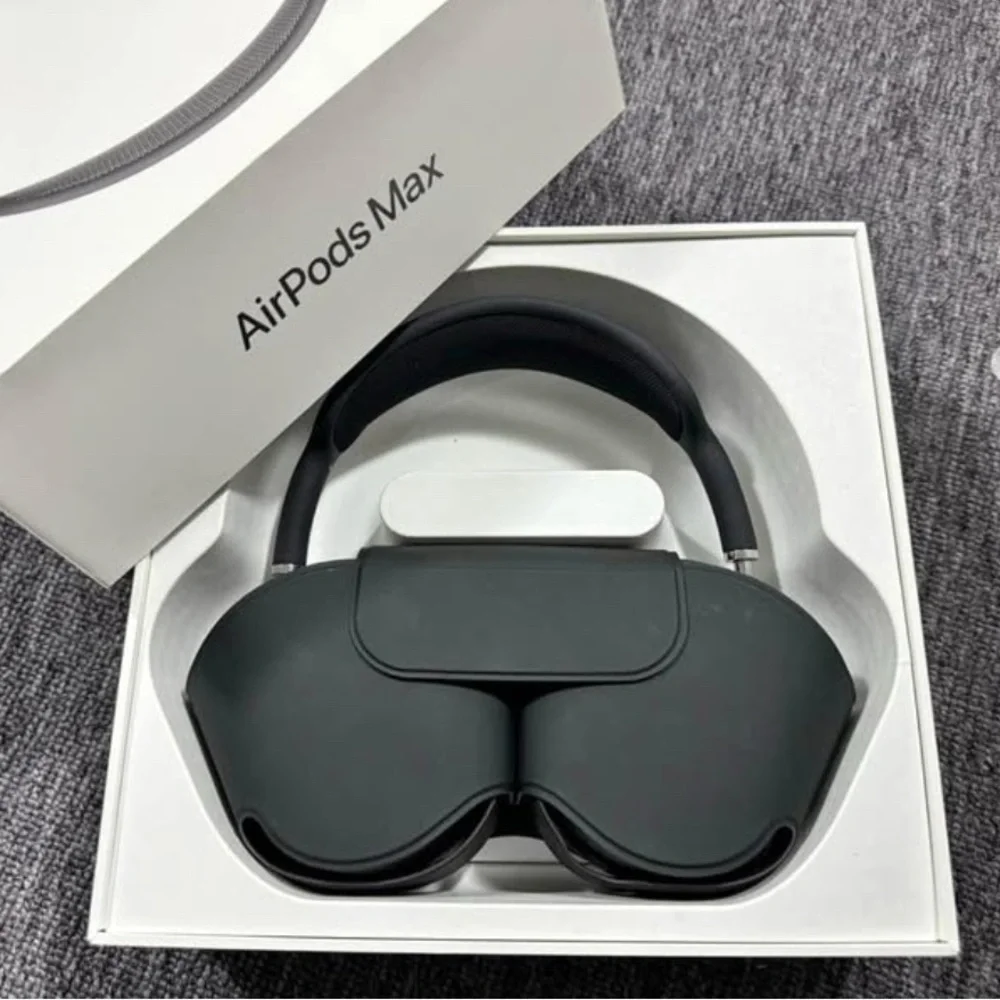 Airpod Max 'Midnight' with SmartCase - Picture 4 of 6